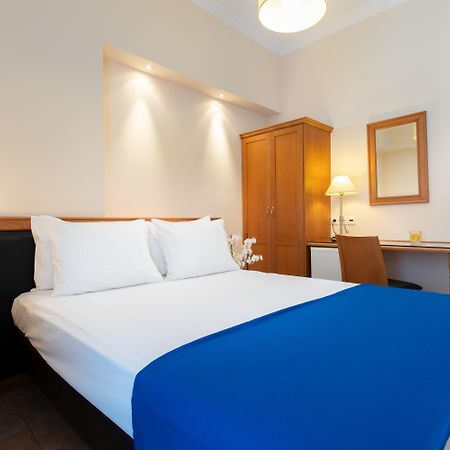 Pantheon City Hotel Gythio Exterior photo